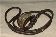 Weiche Halsbänder aus sehr weichem und  feinem italienischen Leder.
Diese Serie verfügt über eine L