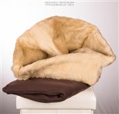 A bag really soft. Your dog will love it!

The Lupavaro Rescue snuggle bag HELP US TO HEL THEM! Th