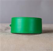 This is our Classic line of collars for greyhound, tall, enveloping and extremely comfortable and re