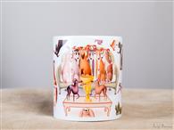 Lustige Windhunde im Naif-Stil rennen um diese Tasse.

Ein zartes Geschenk für Windhundliebhaber!
