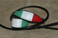 Diese Serie veryiert das Halsband mit der Flagge oder den Farben des Herkunftsla [...]